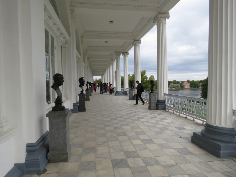 catherine_palace_cameron_gallery_statues
