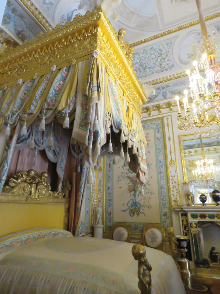 pavlovsk_bedroom