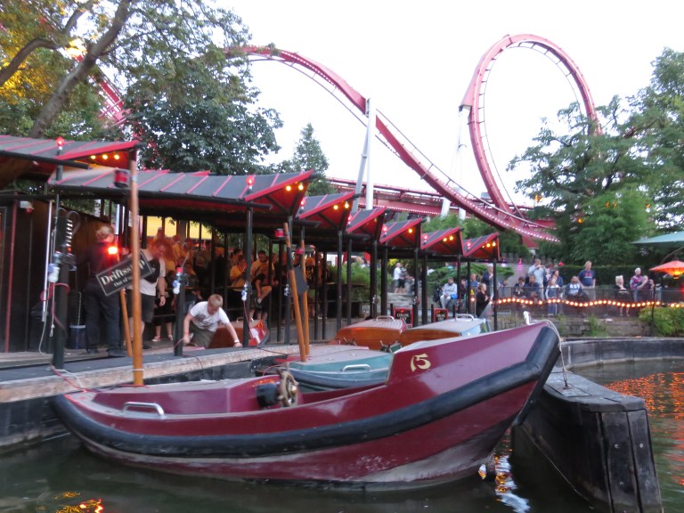 tivoli_dragon_boat