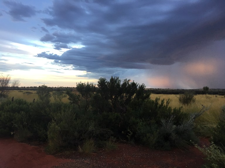uluru_sunset_storm_sky_shot