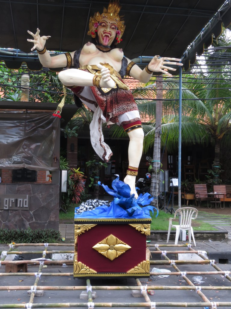 ogoh_ogoh_man_woman_dude_day