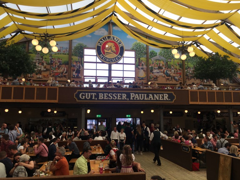 paulaner_tent_broad