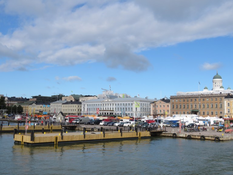 helsinki_market_docks_area